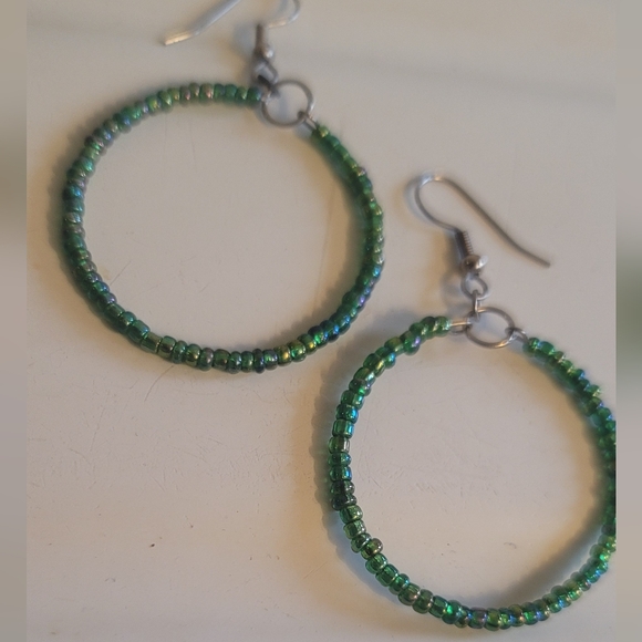 Emerald Green Iridescent Beaded Hoop Earrings - Picture 5 of 11